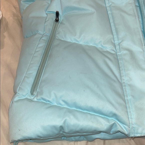 Columbia Women’s Lay D Down Omni Heat Winter Vest with removable hood. - Picture 13 of 14